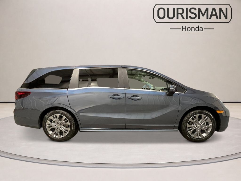 New 2026 Honda Odyssey Touring Minivan/Van