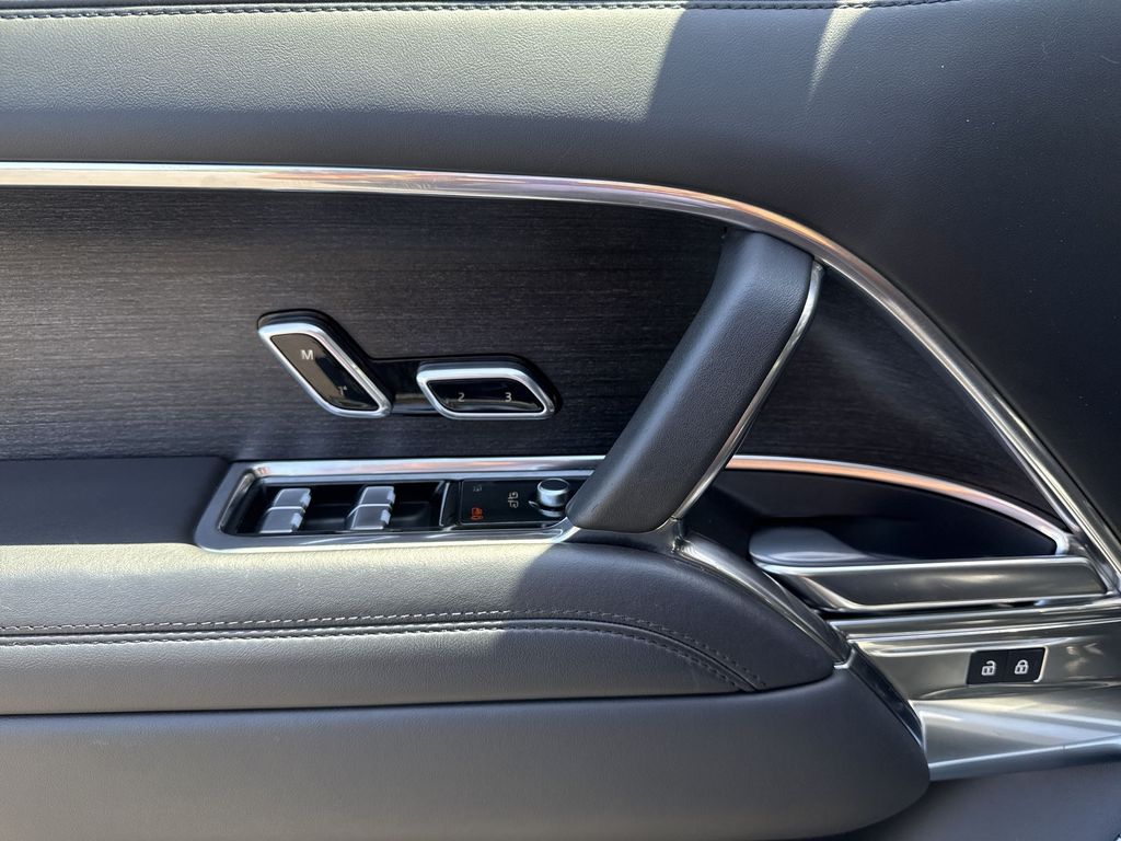 2023 Land Rover Range Rover SE - Photo 15