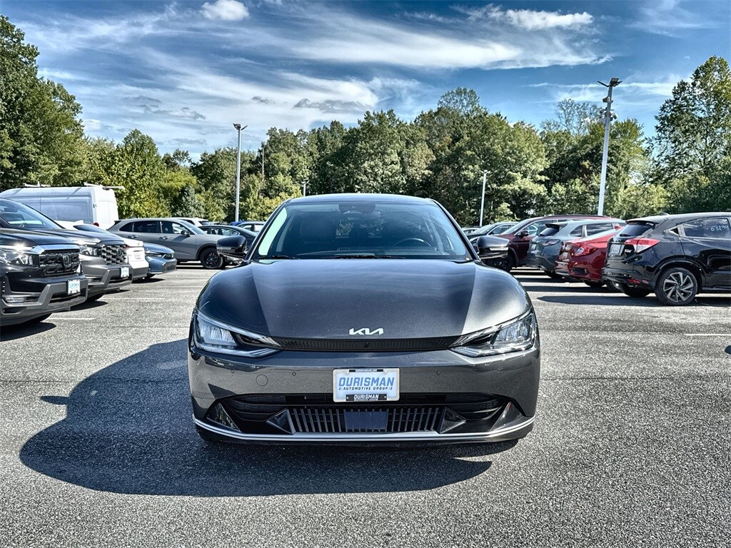 2022 Kia EV6 Wind photo 3