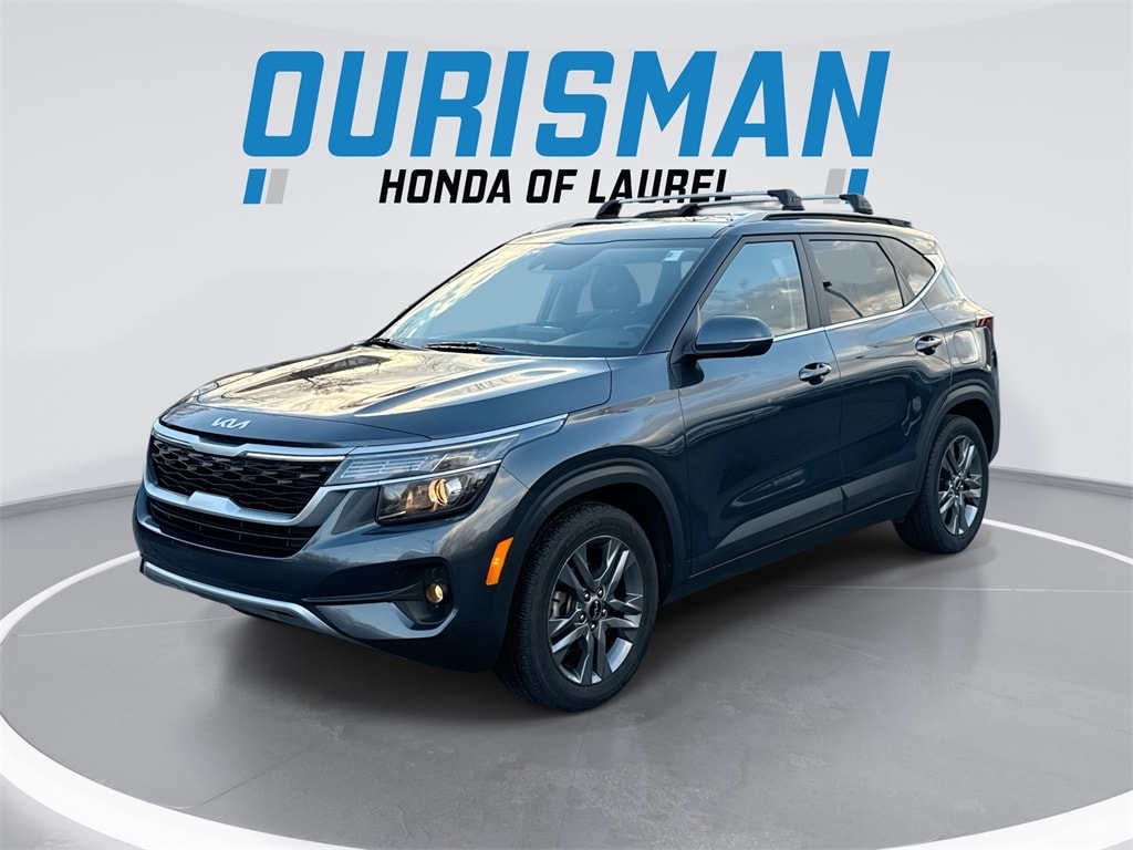 2022 Kia Seltos S's photo