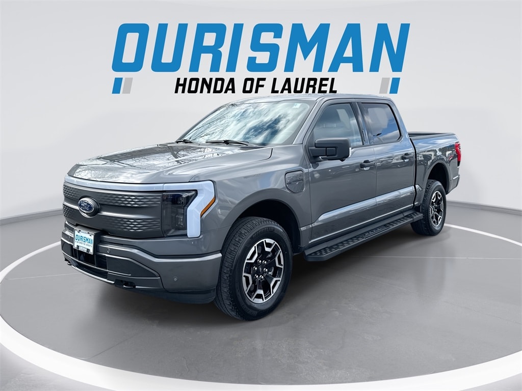2023 Ford F-150 Lightning XLT's photo