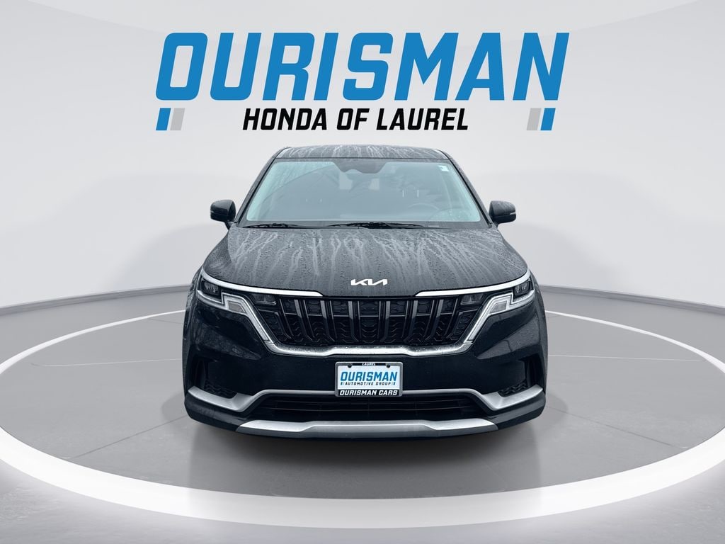 Used 2022 Kia Carnival LXS Minivan/Van