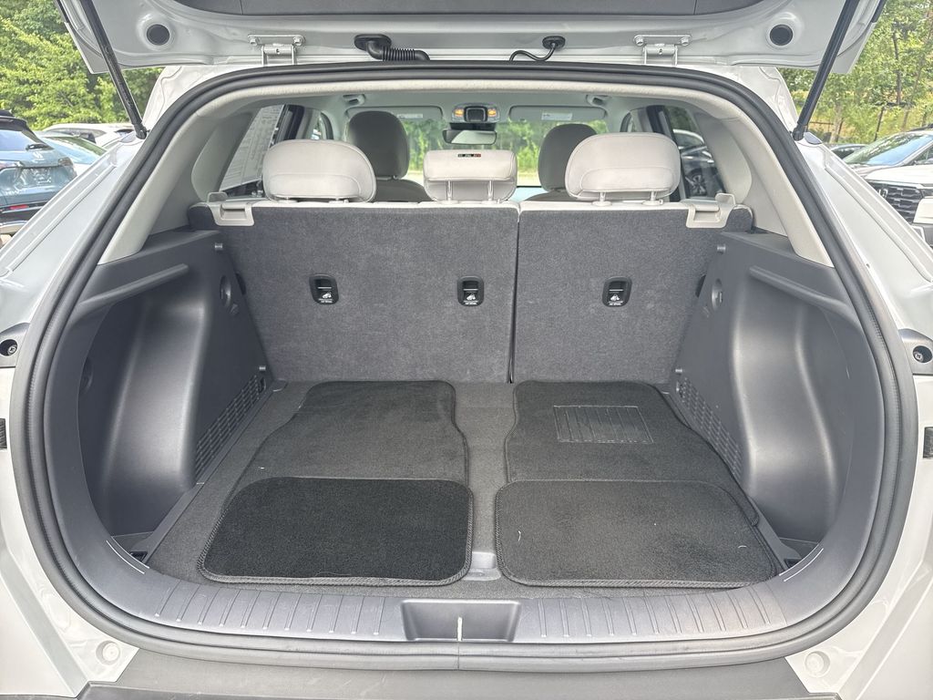 2025 Hyundai Kona SEL - Photo 20