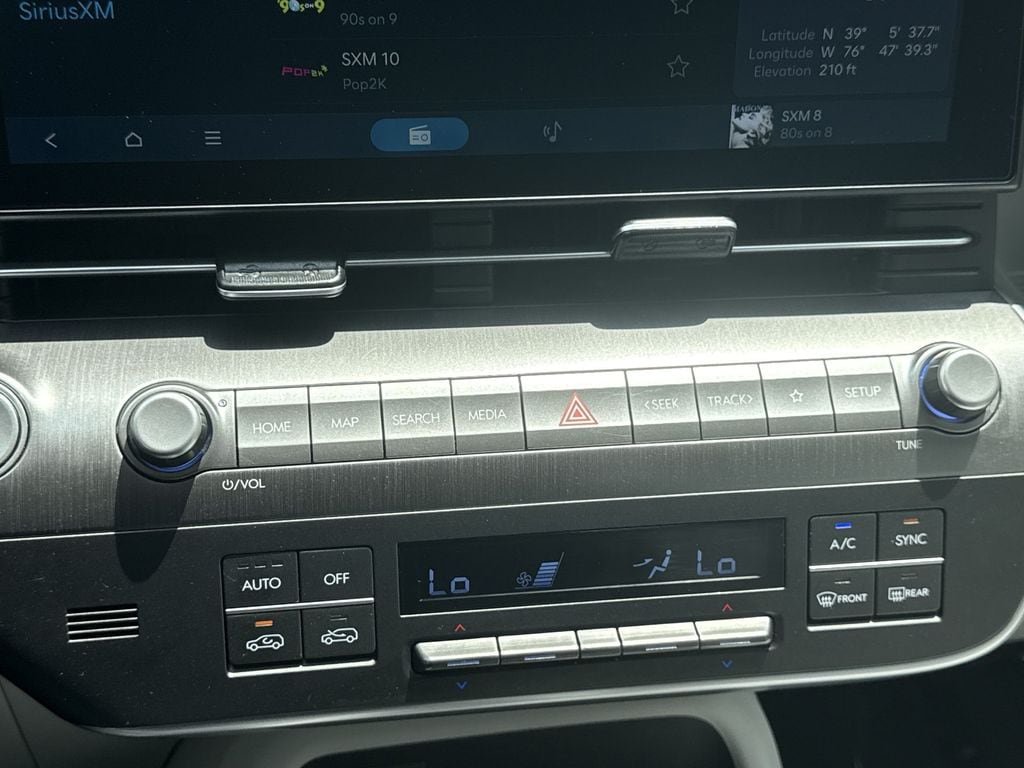 2025 Hyundai Kona SEL - Photo 16
