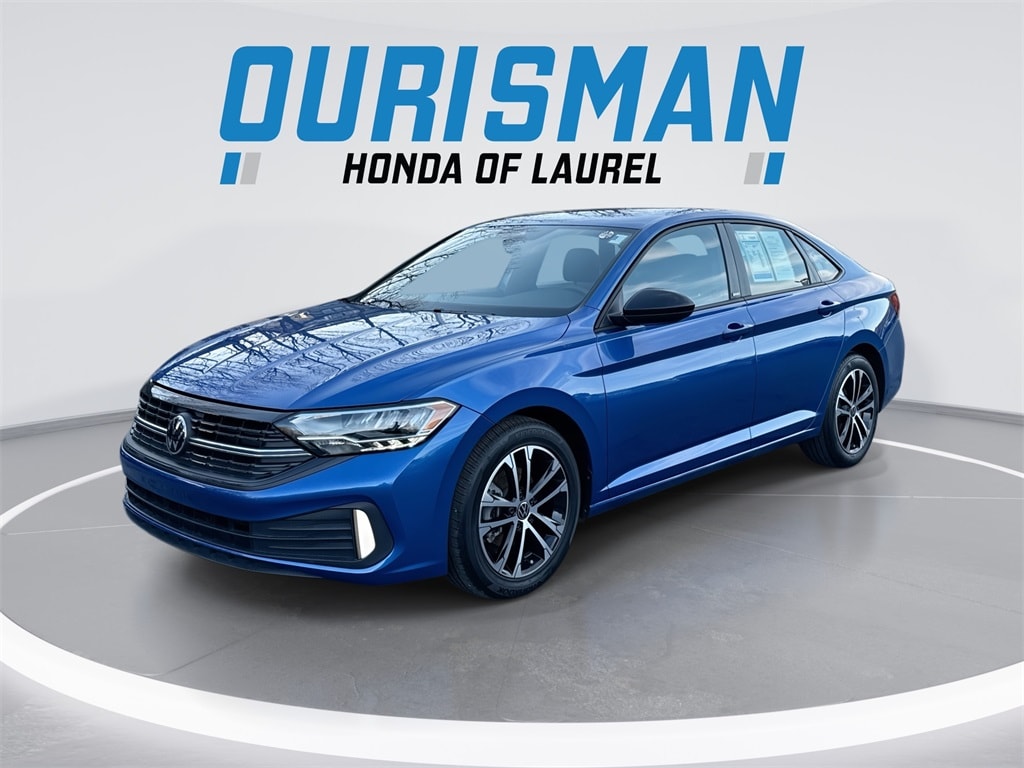 2024 Volkswagen Jetta Sport's photo