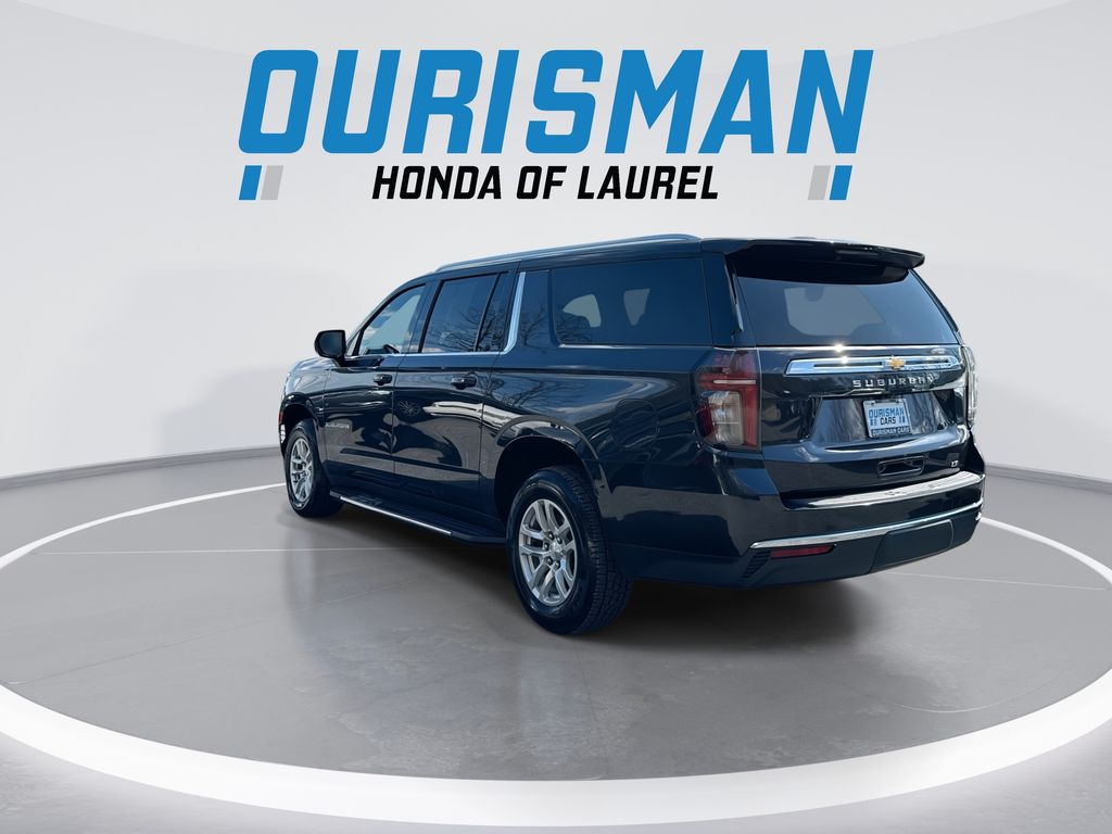 2023 Chevrolet Suburban LT - Photo 6