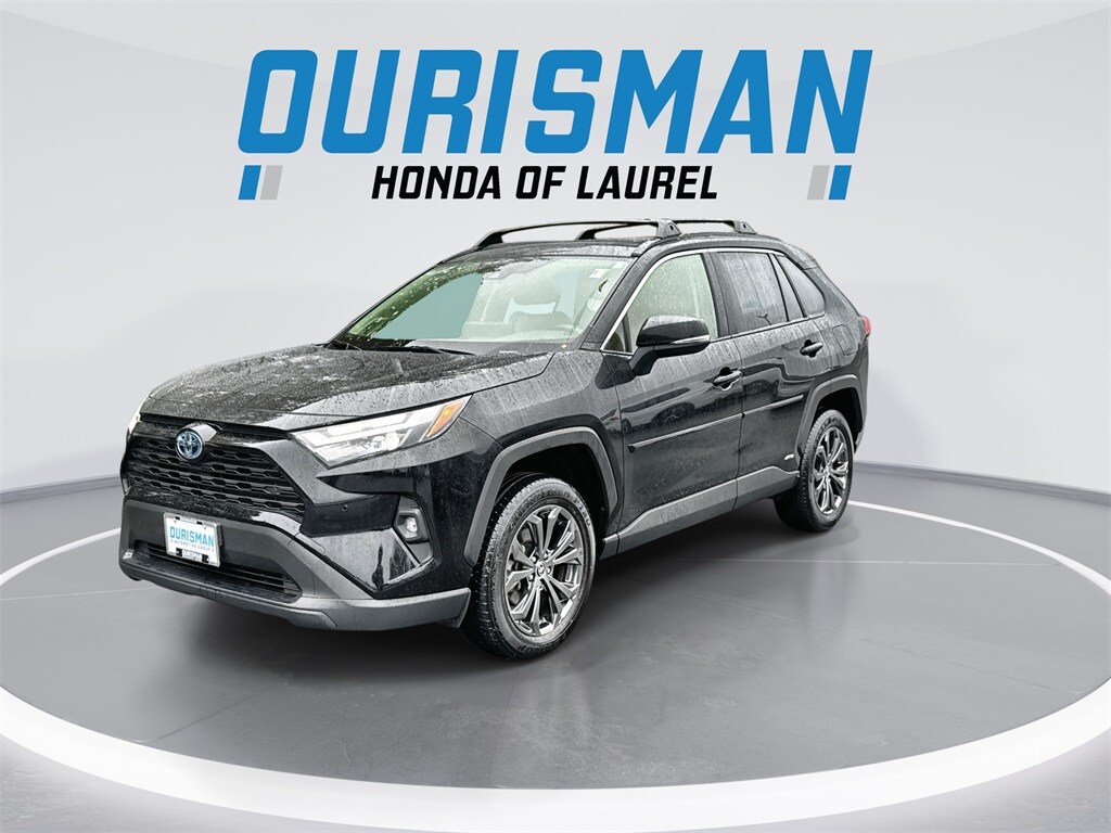 2023 Toyota RAV4 Hybrid XLE Premium photo 3