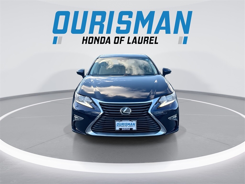 2017 Lexus ES 350 photo 3