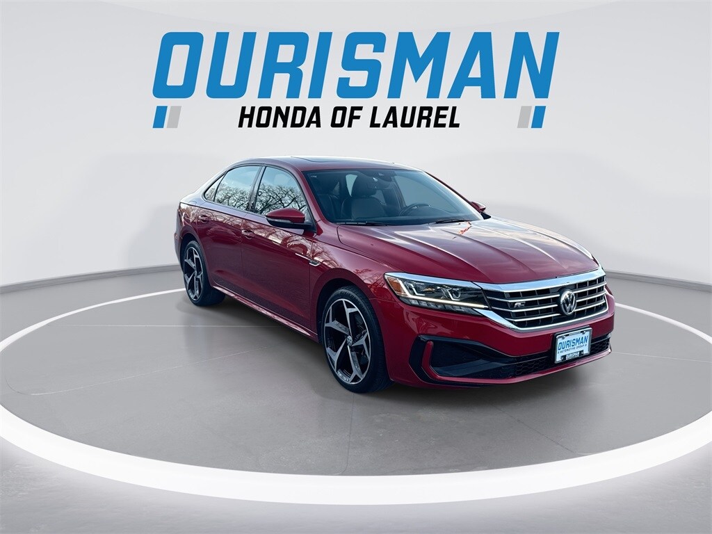 2021 Volkswagen Passat 2.0T R-Line photo 2