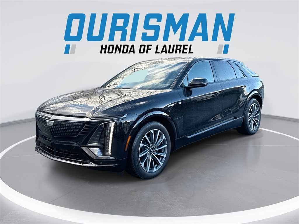 2024 Cadillac LYRIQ Sport 2's photo