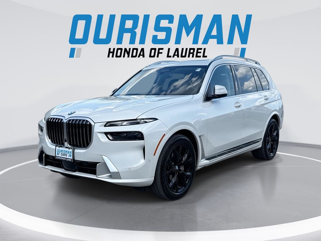 2023 BMW X7 xDrive40i's photo