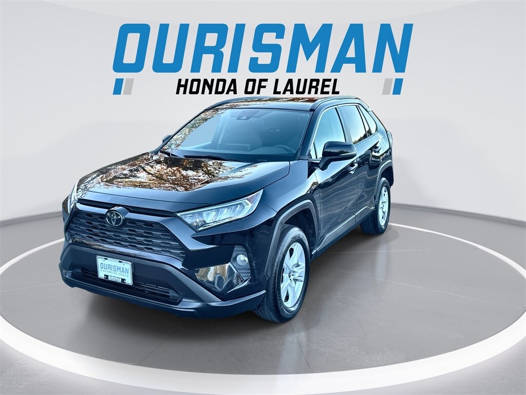 2021 Toyota RAV4 XLE photo 4