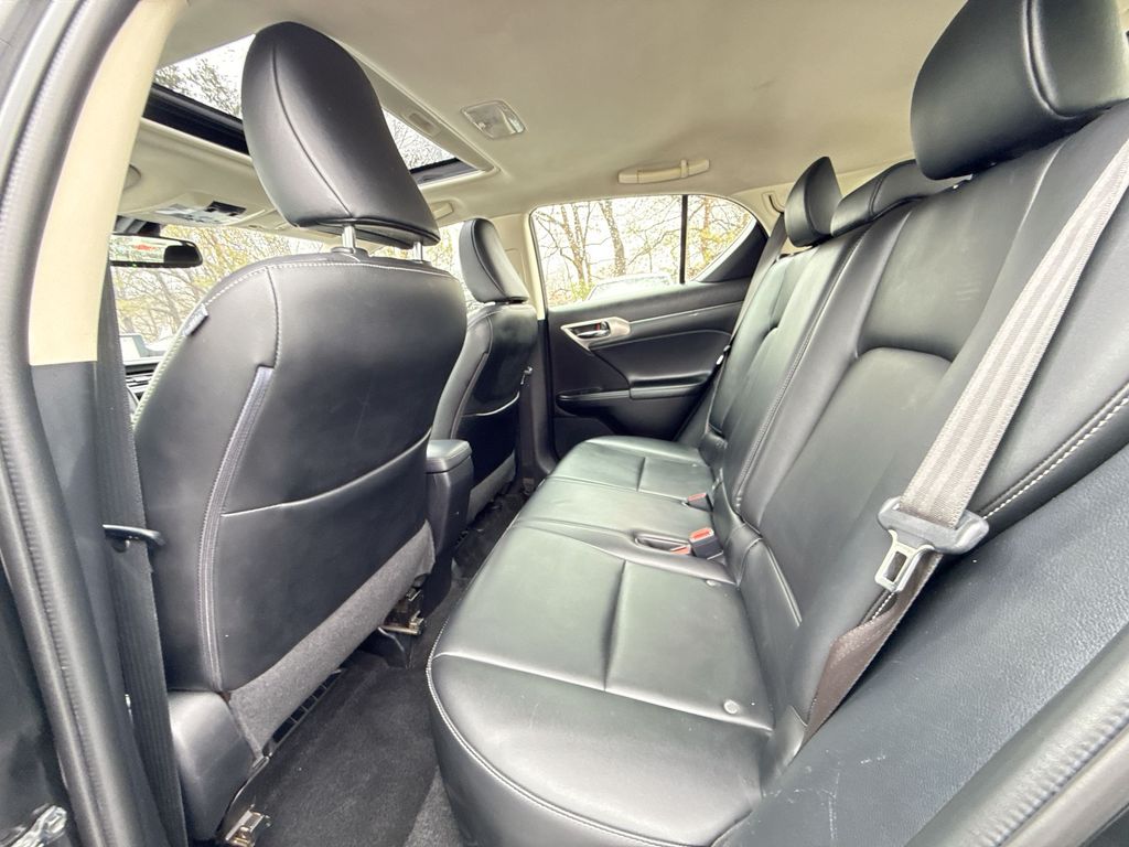 2017 Lexus CT Base - Photo 24