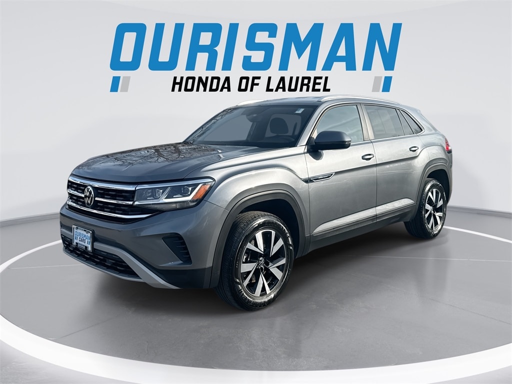 2023 Volkswagen Atlas Cross Sport SE's photo