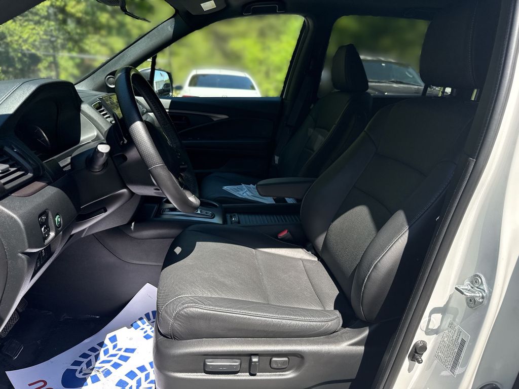 2022 Honda Passport EX-L - Photo 13