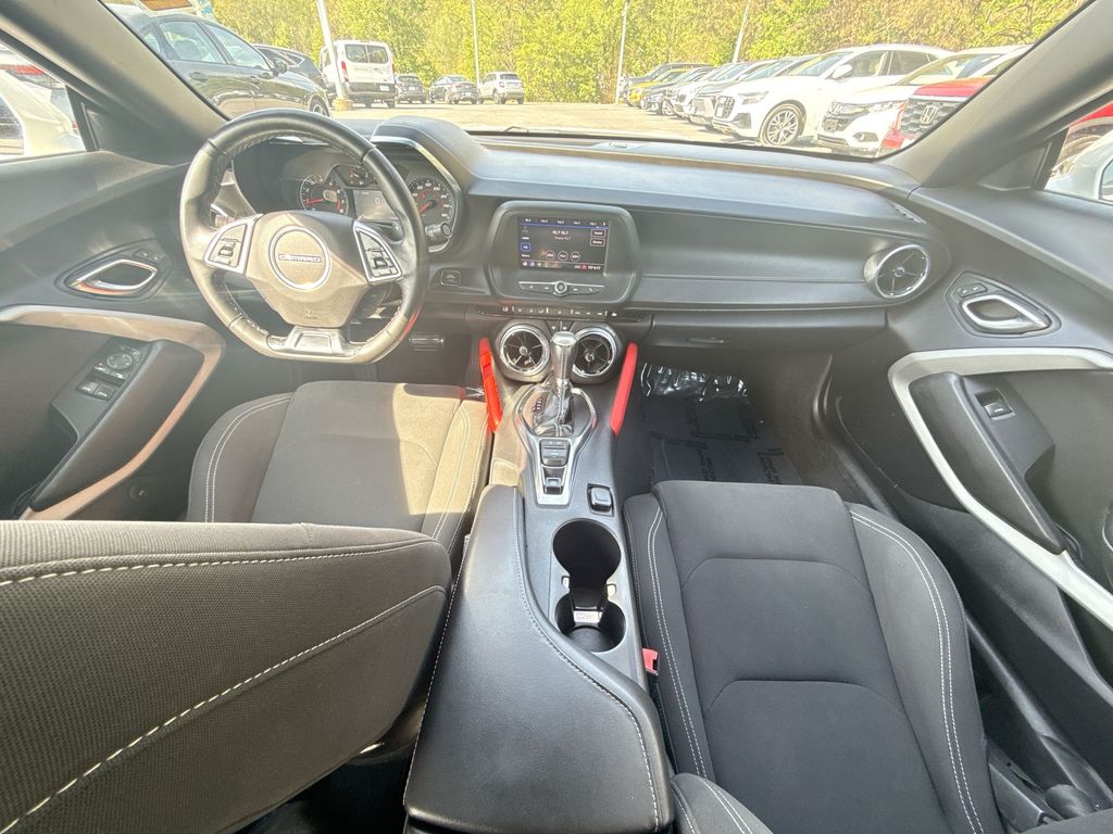 2020 Chevrolet Camaro 1LT - Photo 23