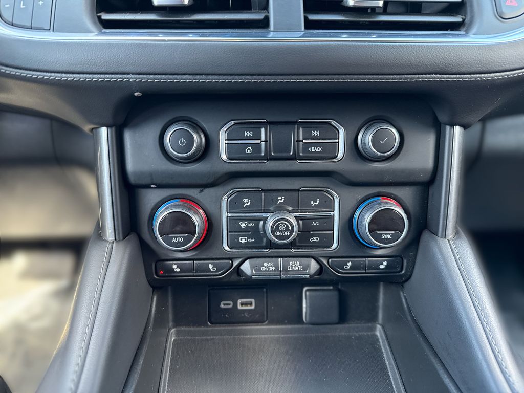 2023 Chevrolet Suburban LT - Photo 16