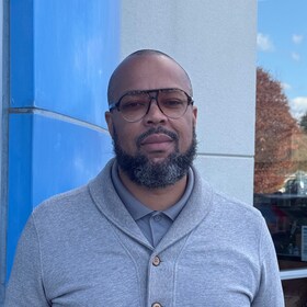 Staff member Elliott Davis  from ID_55acaa