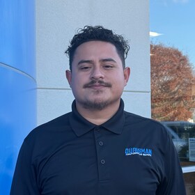 Staff member Herberth Garcia  from ID_2fe689