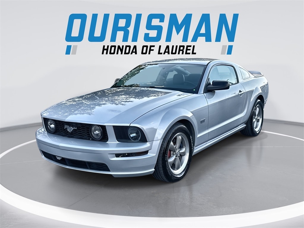 2006 Ford Mustang GT Deluxe