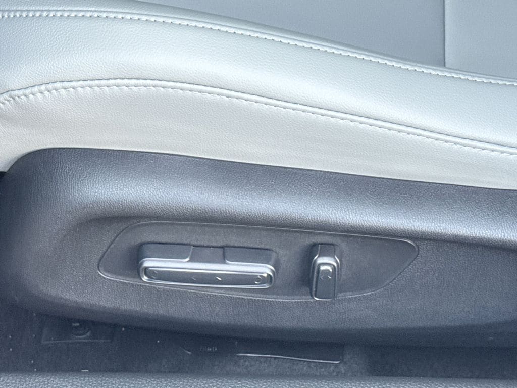 2025 Acura Integra Base - Photo 14
