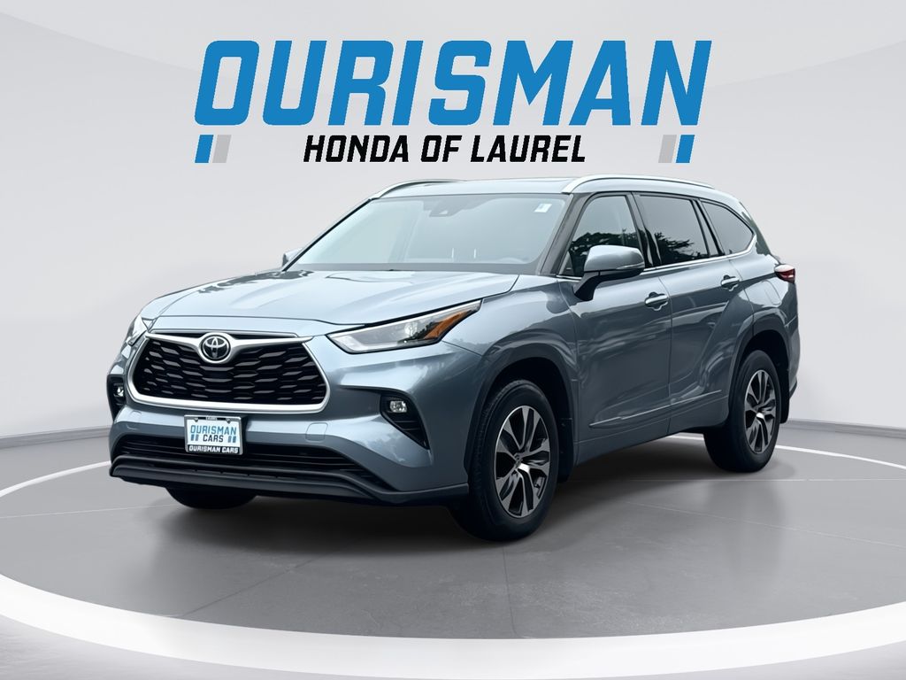 2021 Toyota Highlander XLE 4x4 V6's photo