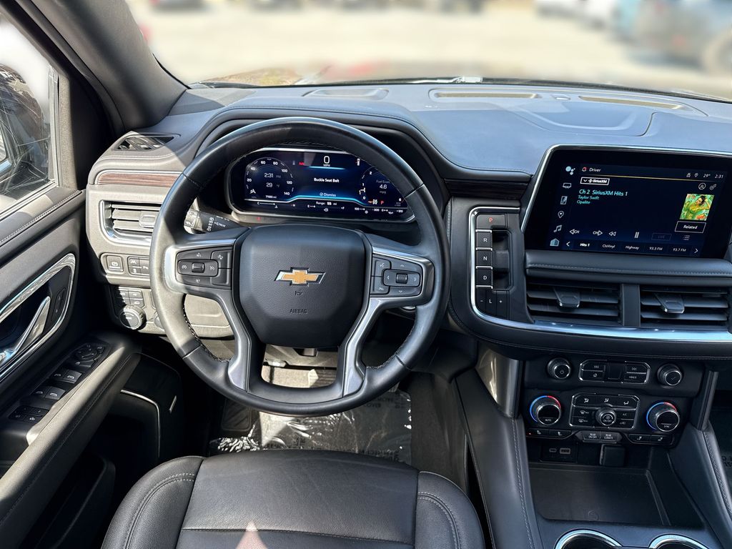 2023 Chevrolet Suburban LT - Photo 21