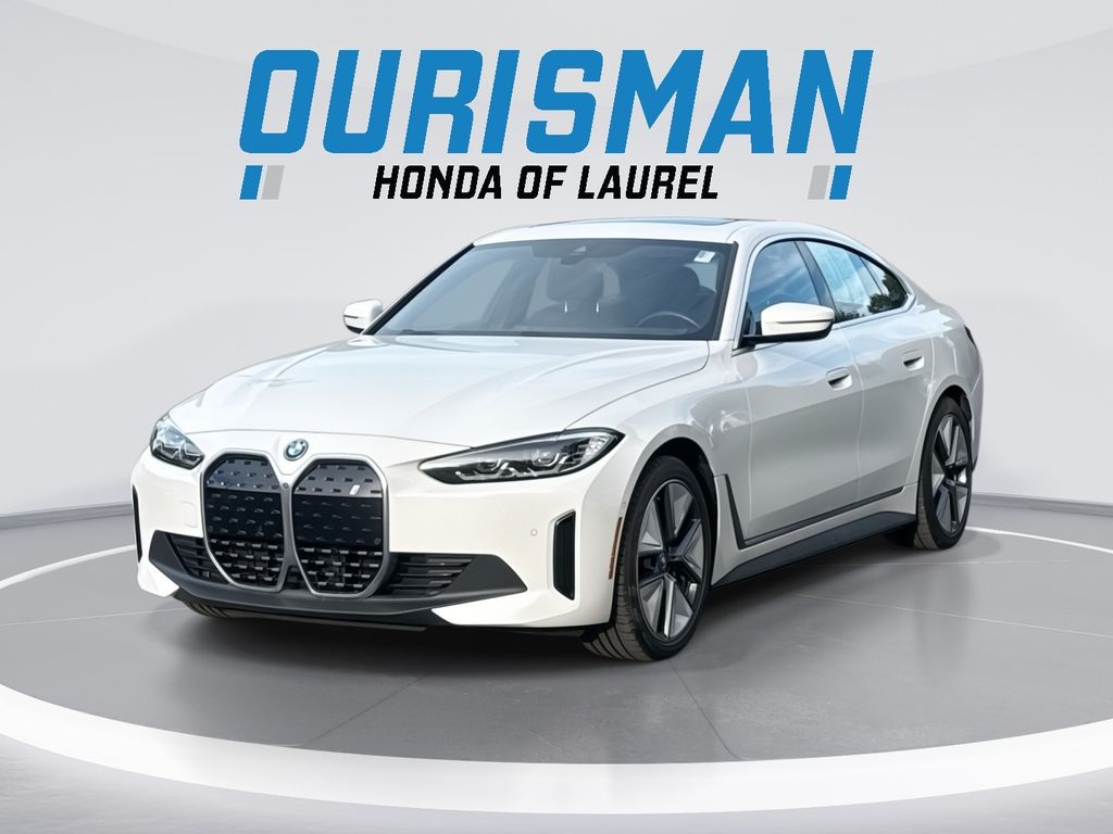 2023 BMW i4 eDrive40's photo
