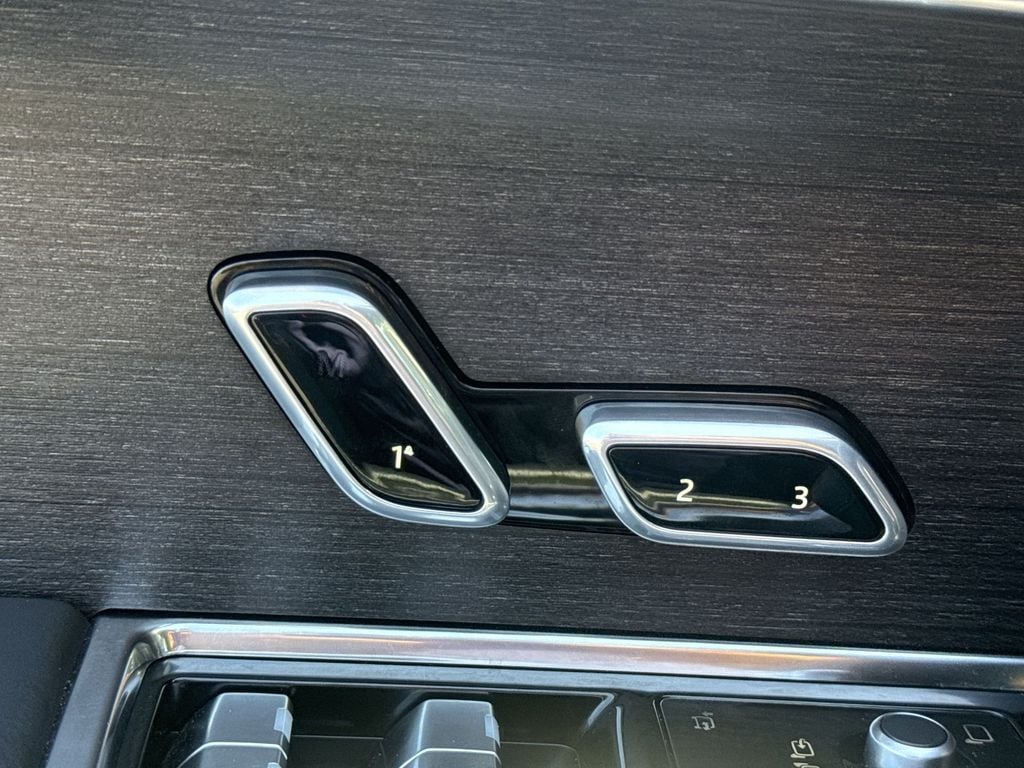 2023 Land Rover Range Rover SE - Photo 14