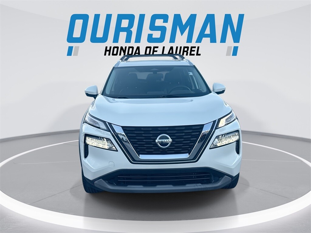 2021 Nissan Rogue SV photo 3