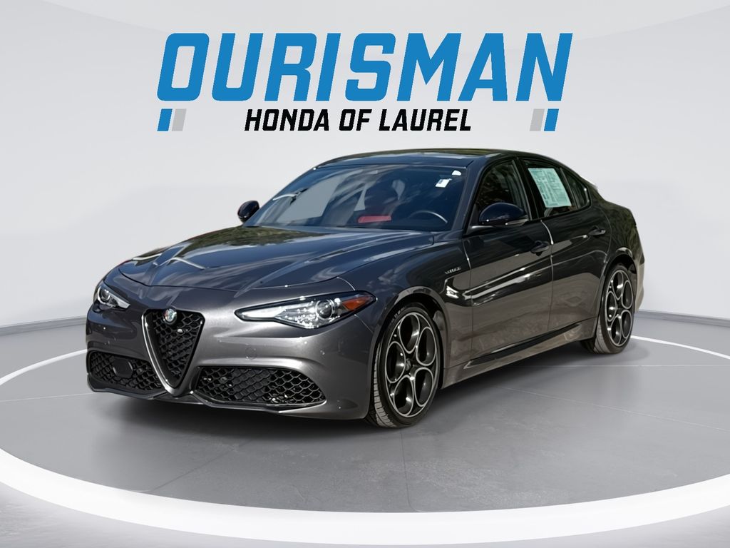 2022 Alfa Romeo Giulia 2.0 Ti Veloce Auto's photo