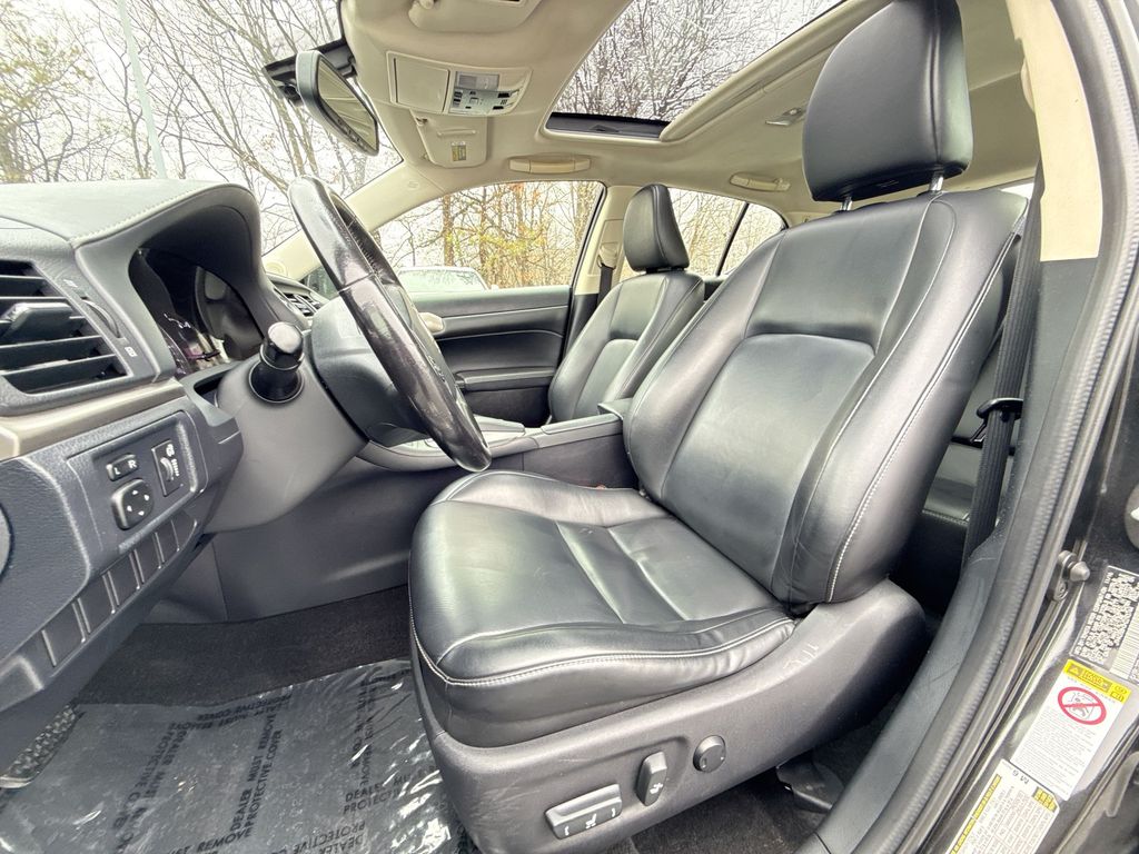 2017 Lexus CT Base - Photo 13