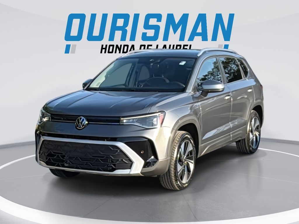 2025 Volkswagen Taos 1.5T SE 4Motion's photo