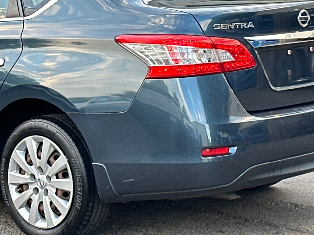 2014 Nissan Sentra SV photo 3