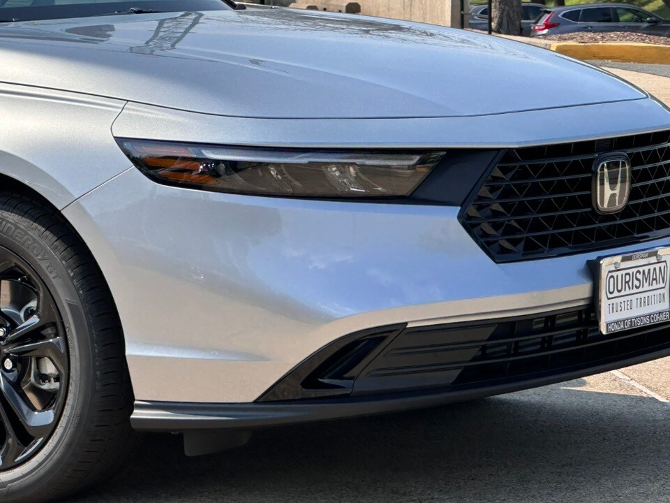 2025 Honda Accord SE photo 4
