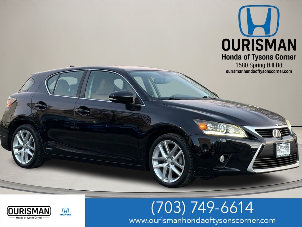 2014 Lexus CT Base's photo