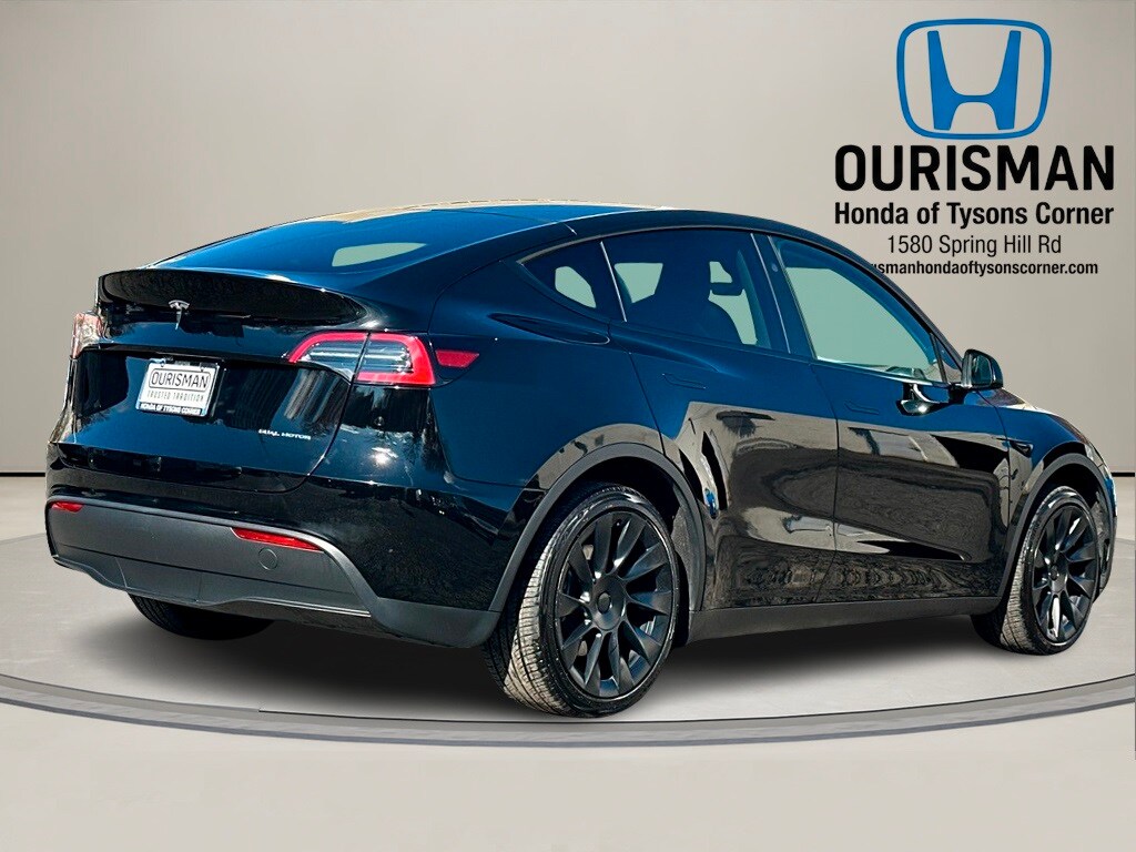 2023 Tesla Model Y Long Range photo 3
