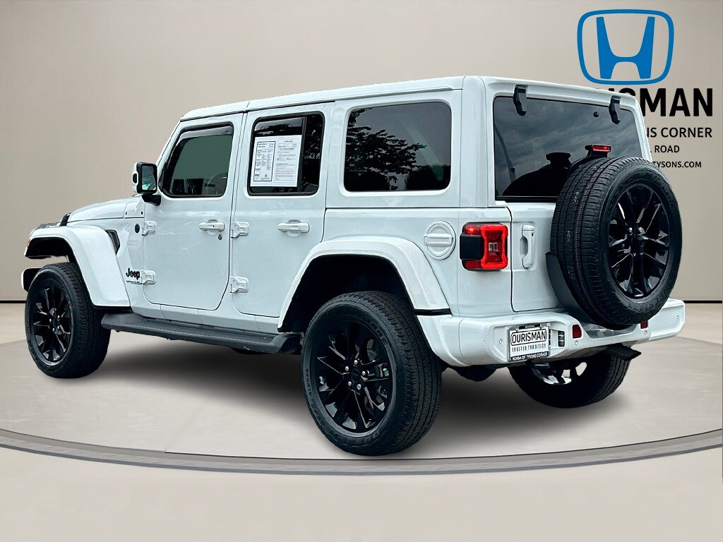 2021 Jeep Wrangler Unlimited Sahara High Altitude photo 4