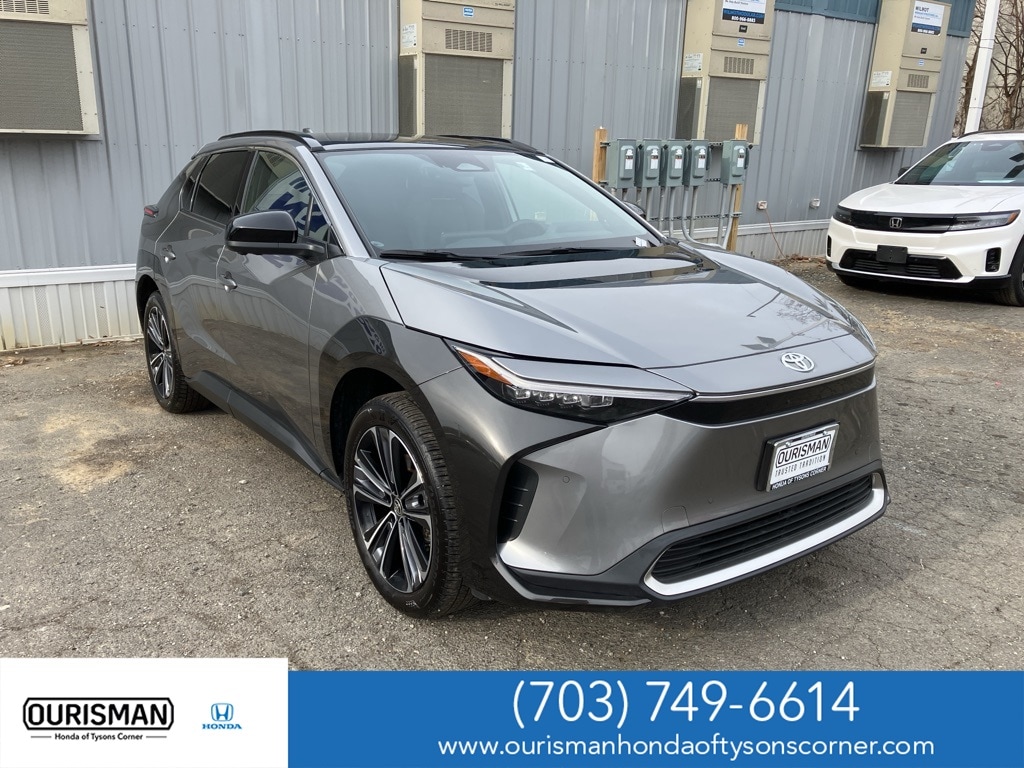 2023 Toyota bZ4X Limited's photo