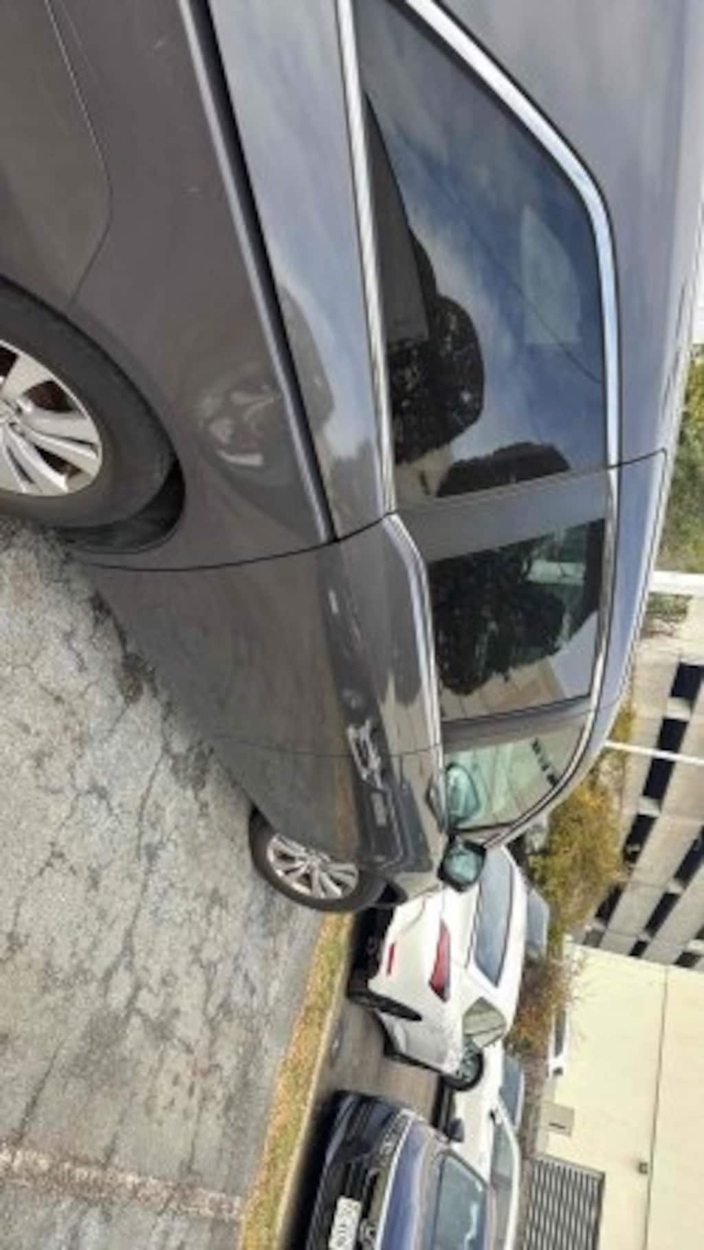 Used 2016 Honda Odyssey EX-L w/Rear Entertainment System Van Passenger Van