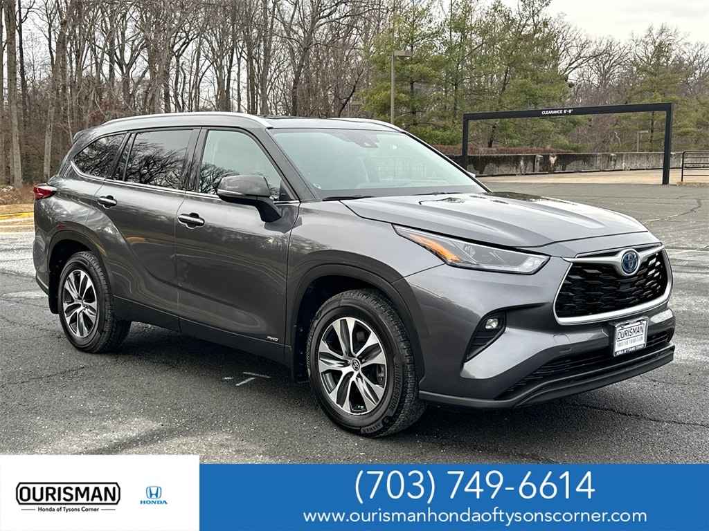2022 Toyota Highlander XLE's photo