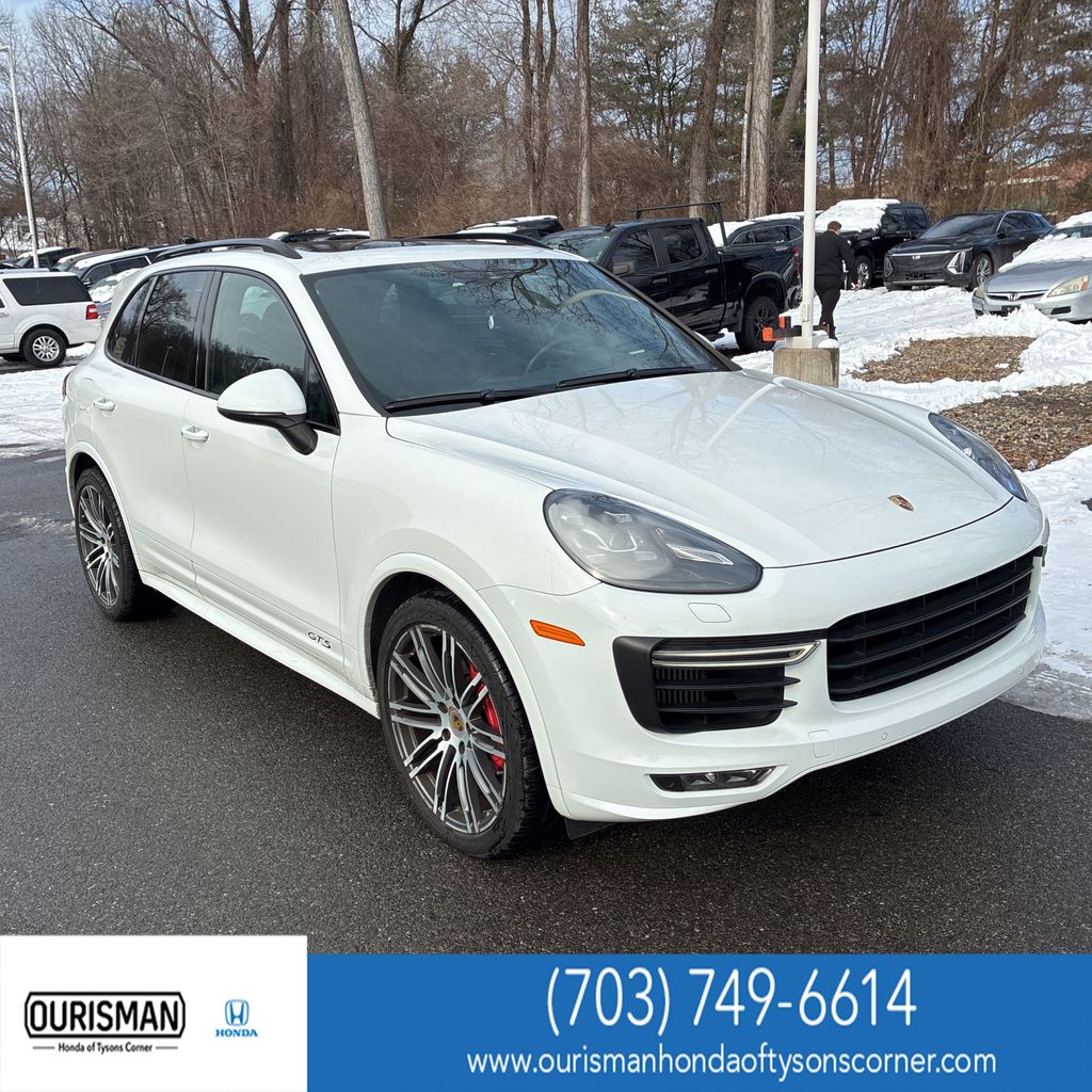 2017 Porsche Cayenne GTS