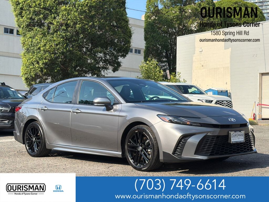 Used 2025 Toyota Camry SE Sedan