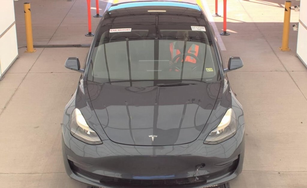 2022 Tesla Model 3 photo 2