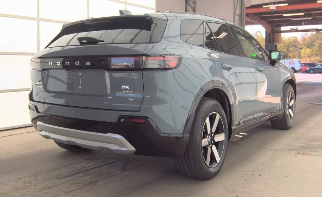 2024 Honda Prologue Touring photo 3