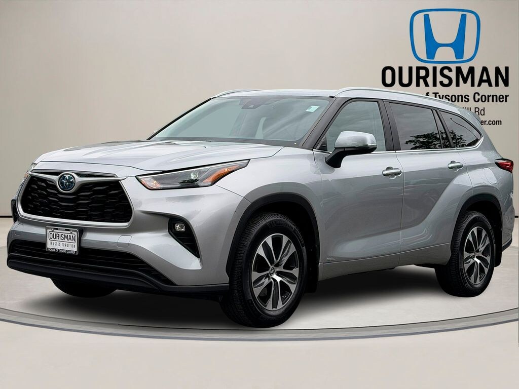 Used 2023 Toyota Highlander Hybrid XLE SUV