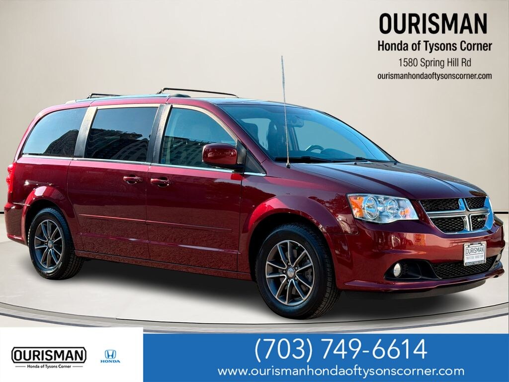 Used 2017 Dodge Grand Caravan SXT Van