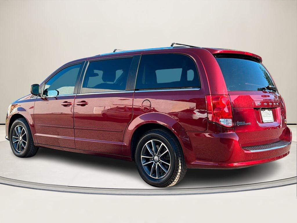 Used 2017 Dodge Grand Caravan SXT Van