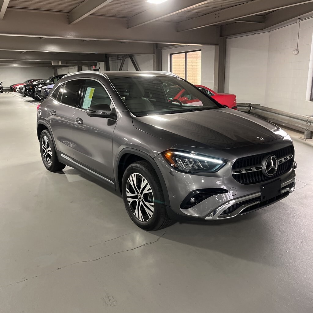 2025 Mercedes Benz GLA 250 4MATIC photo 2