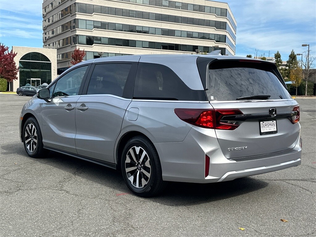 2025 Honda Odyssey EX-L photo 3